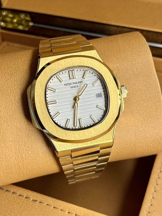 Patek Philippe Nautilus - Gold